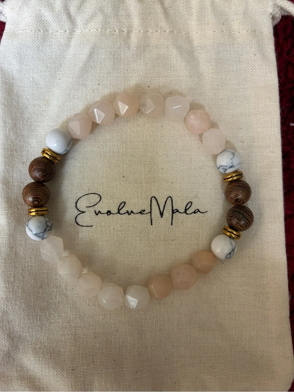 Evolve Mala stone stretch bracelet